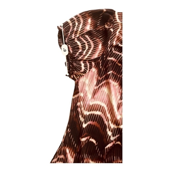 Worthington stretch flowy blouse/top geometrical ruched front bell short sleeves - Picture 13 of 13